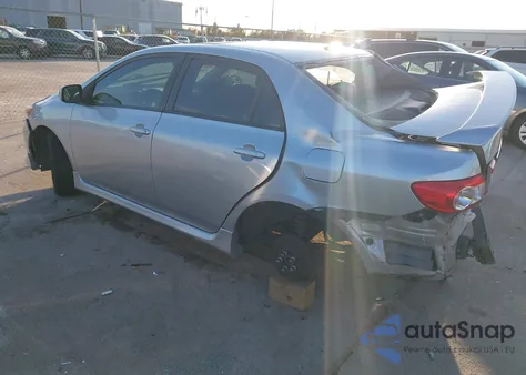 2011 Toyota Corolla S z USA, uszkodzony, nr VIN 2T1BU4EE5BC621235